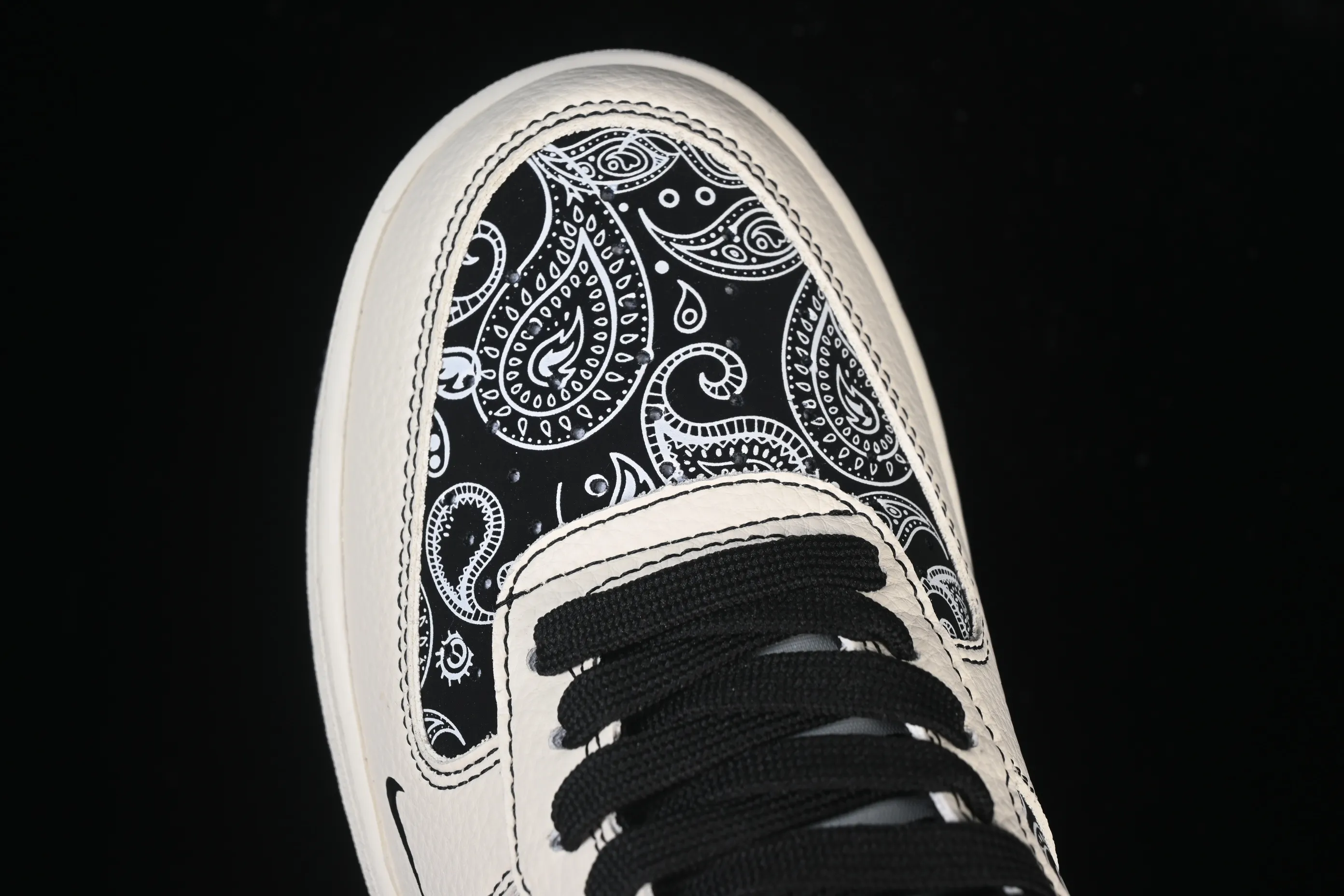 All Categories Nk Air Force 1 Air Force Series Nk Air Force 1 Low Air Force Low Nike Air Force 1'07 Low Cashew Flower Classic White and Black Air Force One Low Casual Shoes ZD1988-005